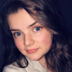 Meet your Posher, Kenzie